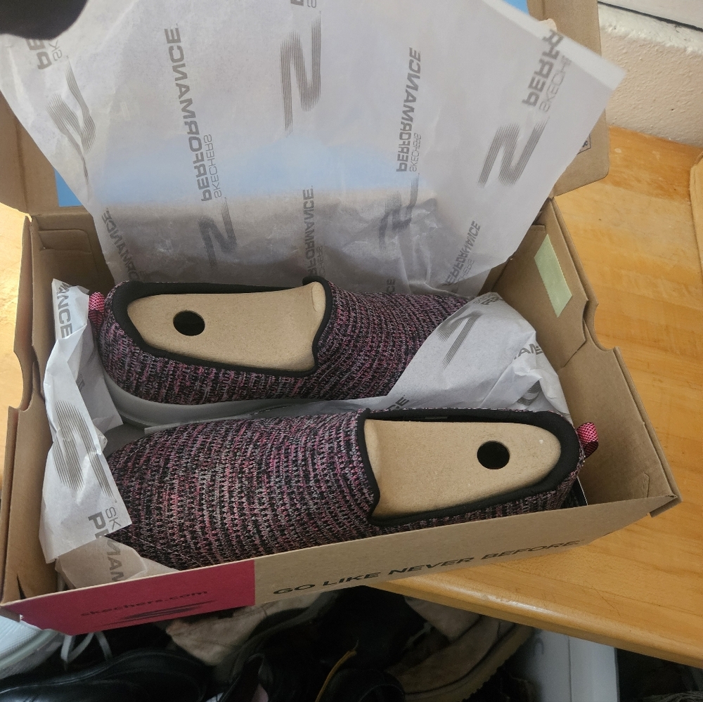 Skechers GOwalk Joy Washable Two-Toned Knit Slip-Ons-Everly Pink/Multi Size 10.5